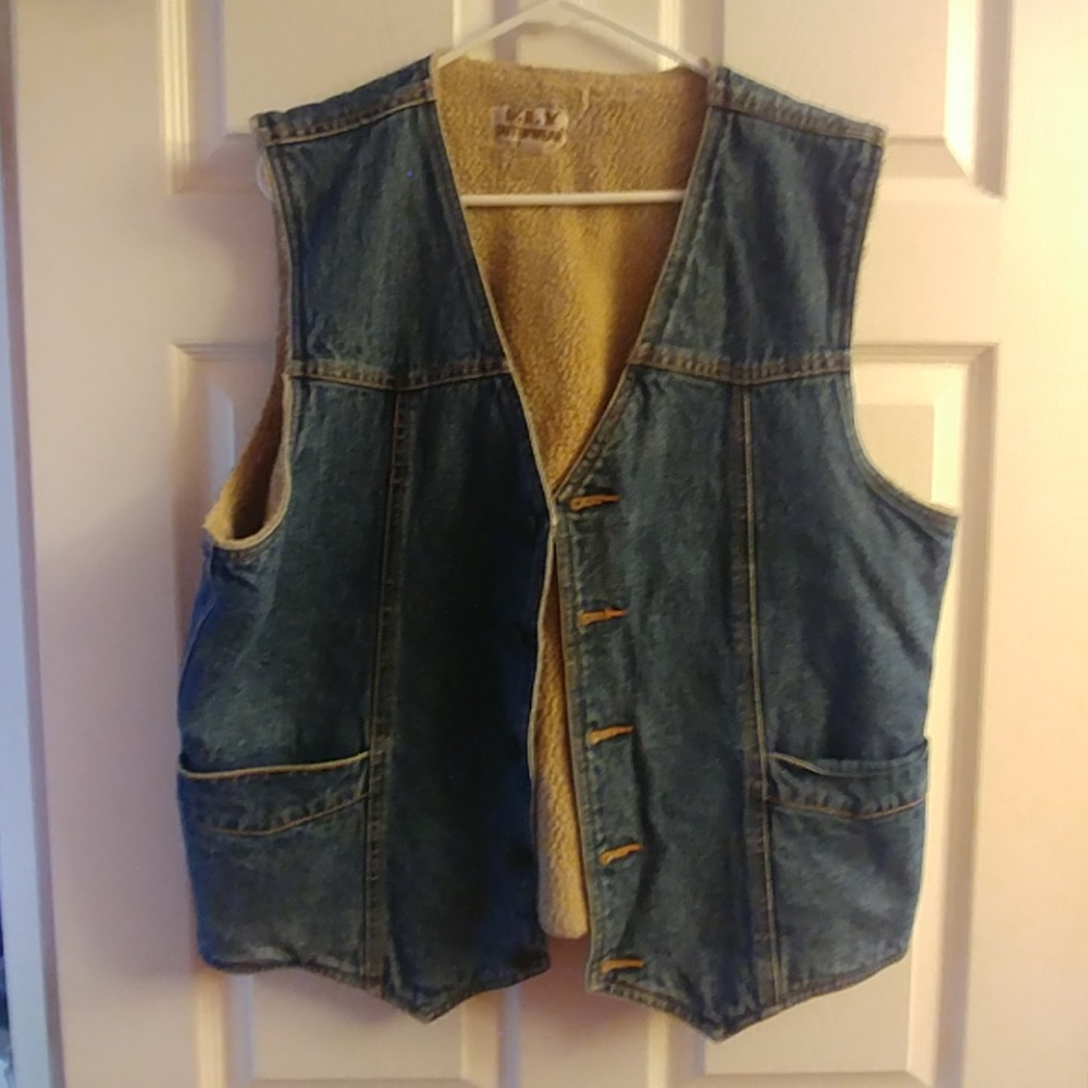 ELY Sherpa Lined Denim Vest